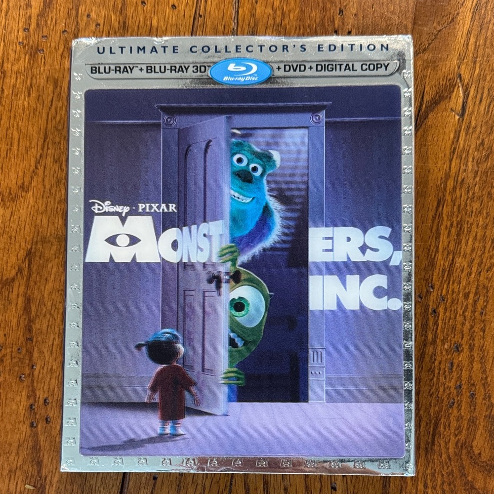 Disney Monsters, Inc. 5-Disc Combo Pack – Blue & Green Artwork